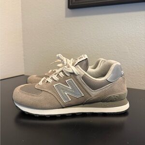 New Balance 574 Athletic Shoe Grey